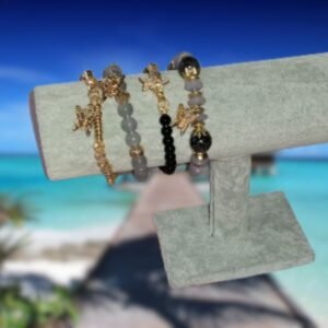 Bracelet multicouche papillon avec perles noires